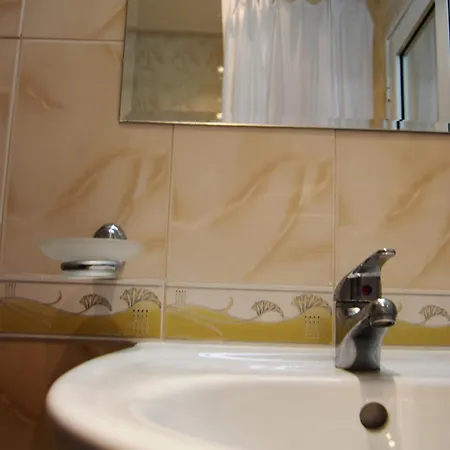 Bright With Parking & Pool Sveti Vlas