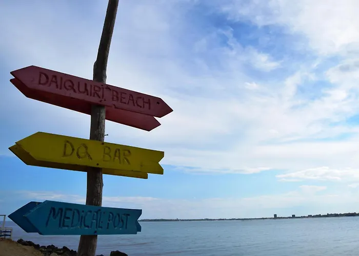 Bright With Parking & Pool * Свети-Влас